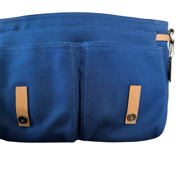 Coach 2009 Voyager Messenger Bag - Picture 4 of 13